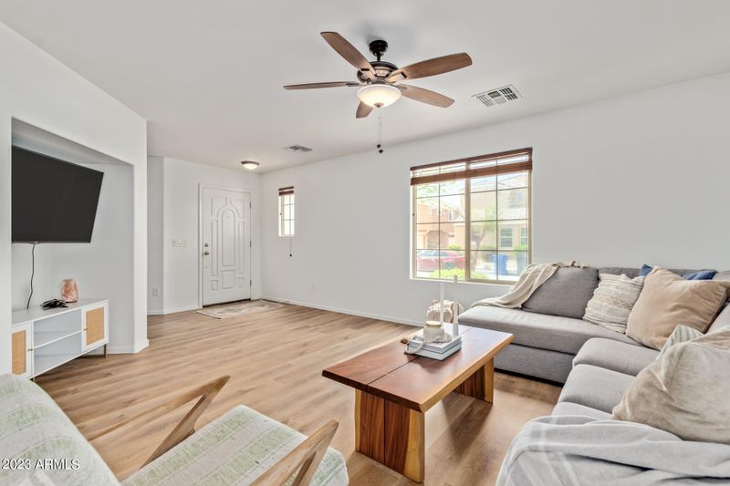 2217 S Buckaroo Trl, Gilbert, AZ 85295