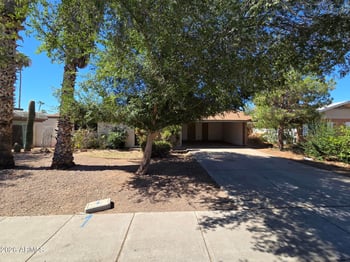 2217 Dahlia Dr, Phoenix, AZ 85029