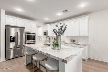 22172 94th Ln, Peoria, AZ 85383