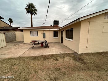 2218 35th St, Phoenix, AZ 85008