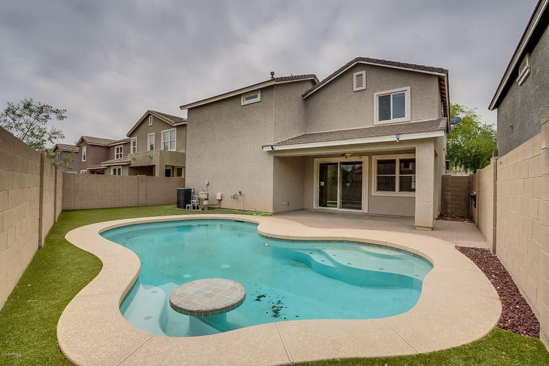 2218 E Fraktur Rd, Phoenix, AZ 85040