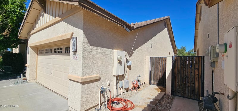 2218 Magdalena Ln, Phoenix, AZ 85041