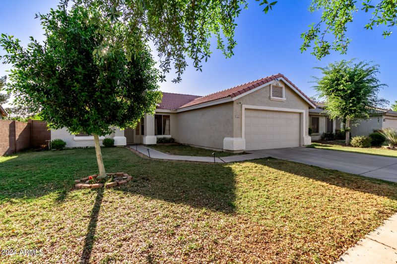 2218 S 82nd Ln, Phoenix, AZ 85043