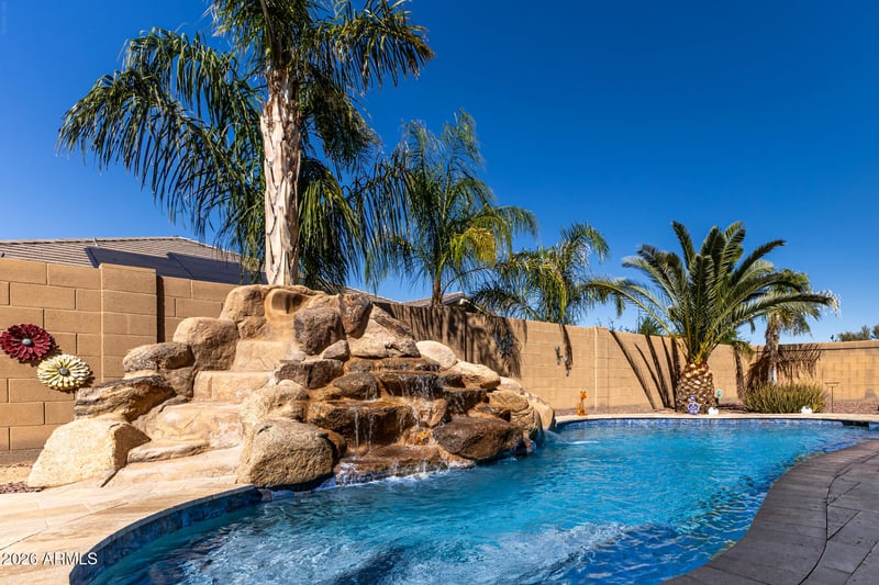 22186 E Creekside Dr, Queen Creek, AZ 85142