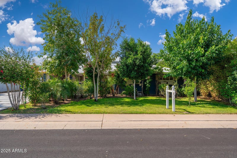 2219 Catalina Dr, Phoenix, AZ 85015