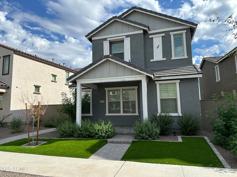 2219 Paso Trl, Phoenix, AZ 85085