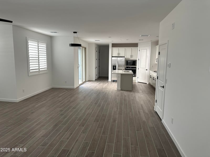 2219 Paso Trl, Phoenix, AZ 85085
