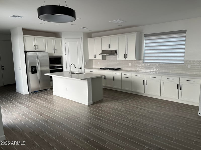 2219 Paso Trl, Phoenix, AZ 85085