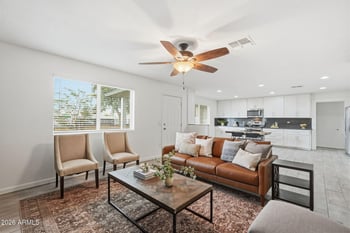 2219 River Dr, Tempe, AZ 85282