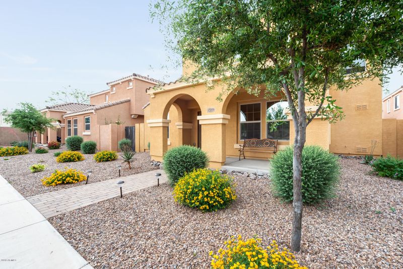 2219 S Buckaroo Trl, Gilbert, AZ 85295