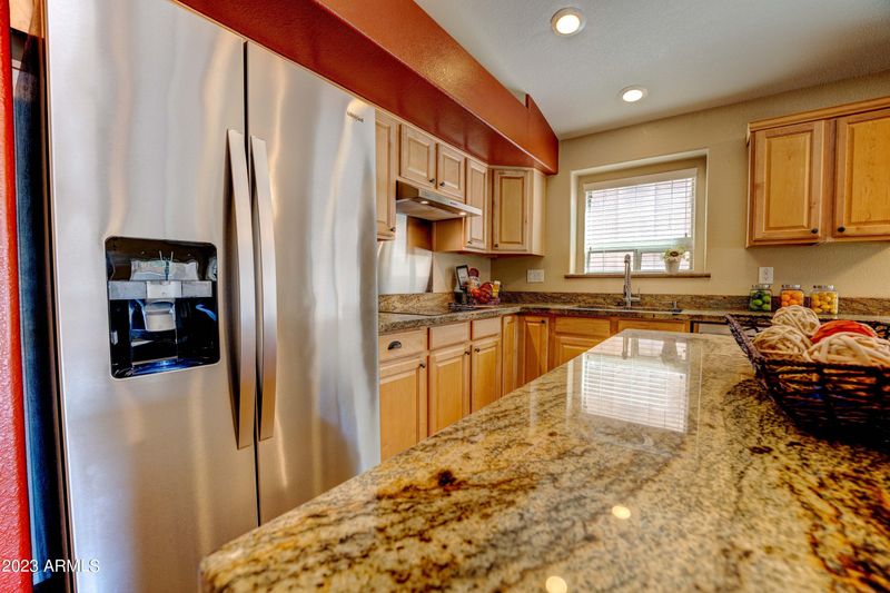 2219 W Roy Rogers Rd, Phoenix, AZ 85085