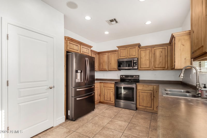 22198 Twilight Trl, Buckeye, AZ 85326