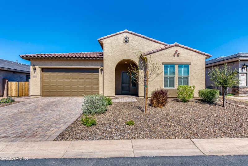 222 E Balao Dr, Phoenix, AZ 85085