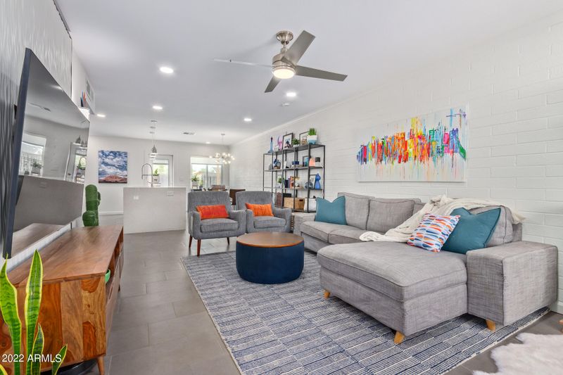 222 W Hillside St, Mesa, AZ 85201