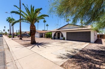 2220 Cottonwood Dr, Tempe, AZ 85282