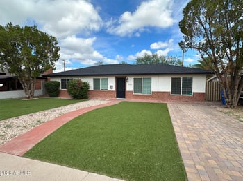 2220 E Heatherbrae Dr, Phoenix, AZ 85016