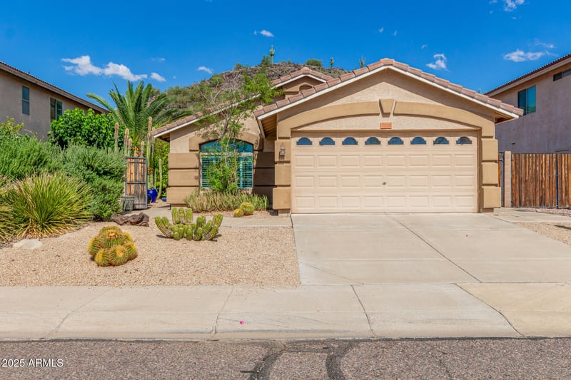 2220 Heston Dr, Phoenix, AZ 85024