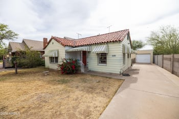 2220 Edgemere St, Phoenix, AZ 85006