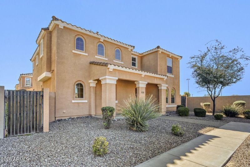 2220 S Buckaroo Trl, Gilbert, AZ 85295