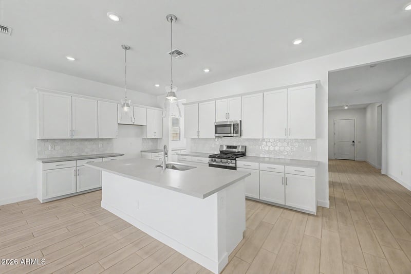 22204 W Blackhawk Dr, Surprise, AZ 85387