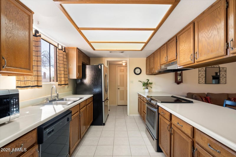 22207 90th Ave, Peoria, AZ 85383