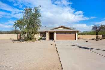 22207 90th Ave, Peoria, AZ 85383