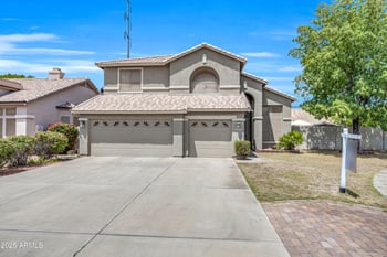 22208 34th Ln, Phoenix, AZ 85027