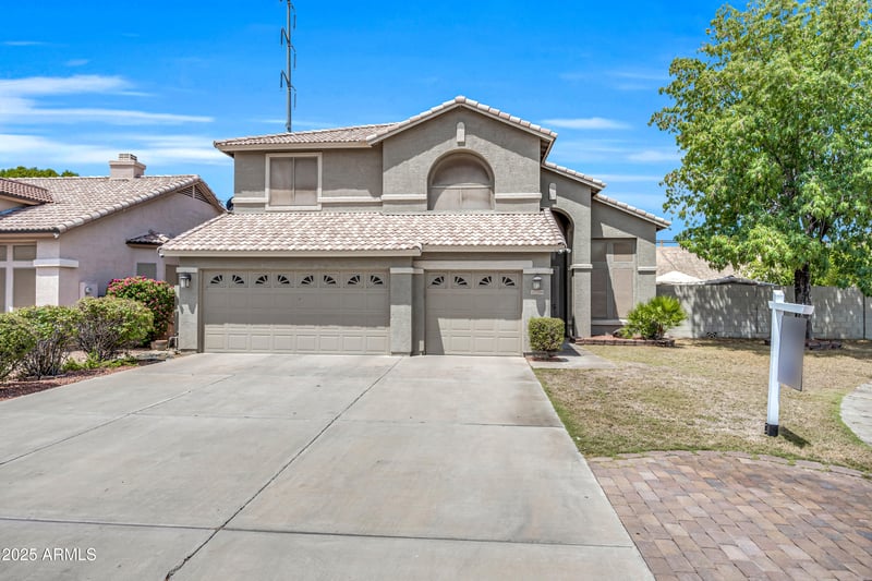 22208 34th Ln, Phoenix, AZ 85027