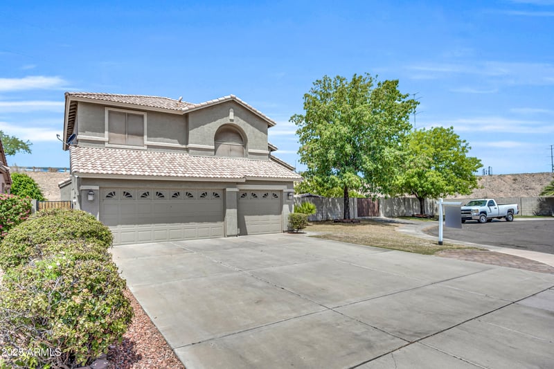 22208 34th Ln, Phoenix, AZ 85027