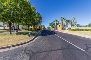22208 Los Gatos Dr, Sun City West, AZ 85375