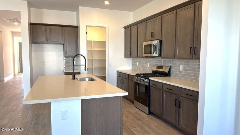 22208 Tonopah Dr, Surprise, AZ 85387