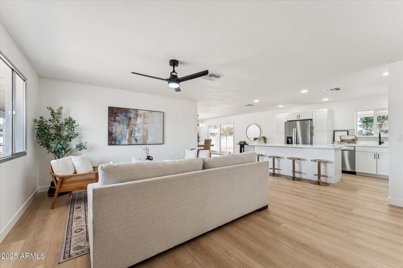2221 3rd Dr, Mesa, AZ 85204