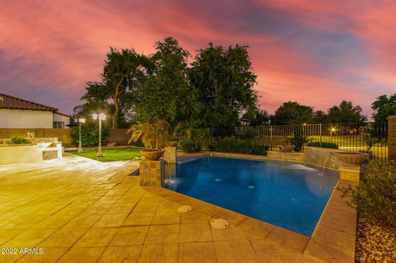 2221 E Azalea Dr, Chandler, AZ 85286