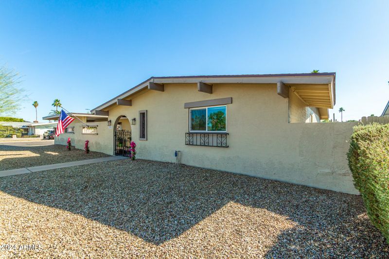 2221 E Dartmouth St, Mesa, AZ 85213