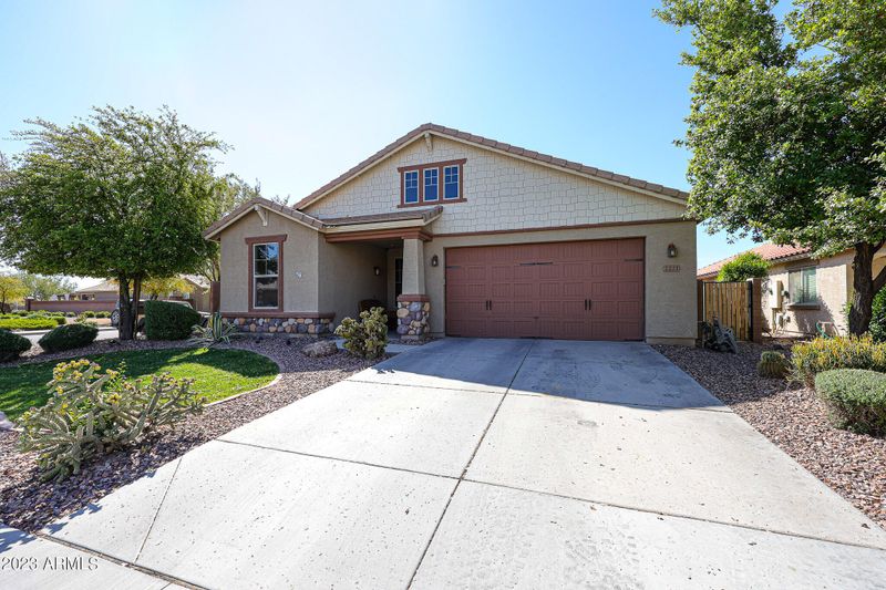 2221 E Everglade Ln, Gilbert, AZ 85298