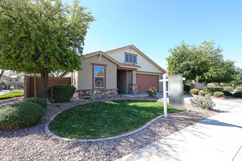 2221 E Everglade Ln, Gilbert, AZ 85298