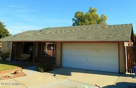 2221 E Granite Cir, Mesa, AZ 85204