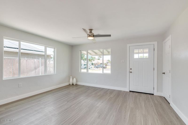 2221 E Sheridan St, Phoenix, AZ 85006