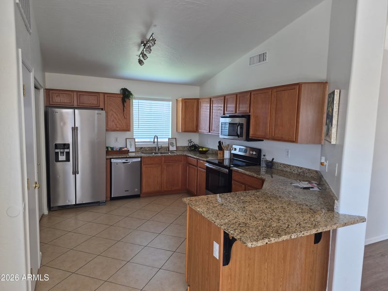 2221 E Union Hills Dr #162, Phoenix, AZ 85024