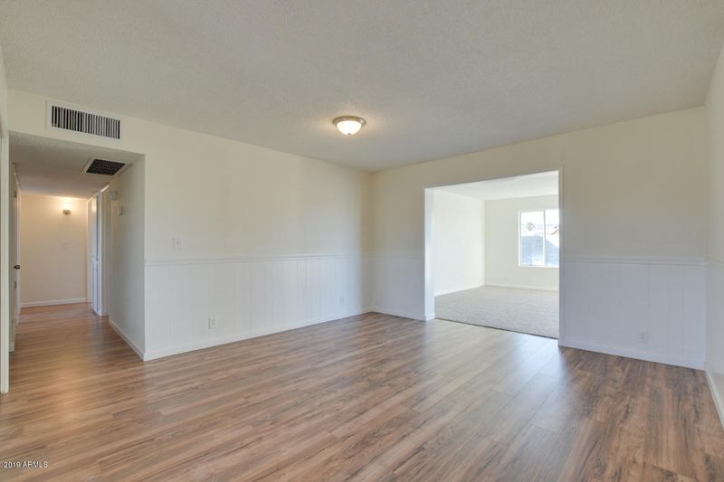 2221 E Wier Ave, Phoenix, AZ 85040