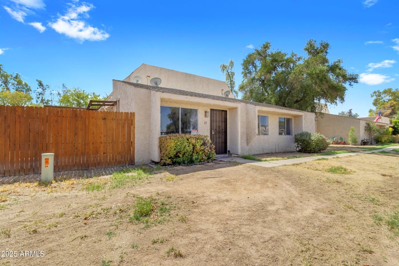 2221 Farmdale Ave #17, Mesa, AZ 85202