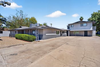 2221 27th St, Phoenix, AZ 85008