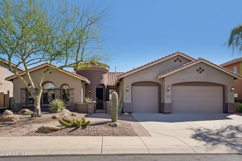 2221 River Rock Trl, Anthem, AZ 85086