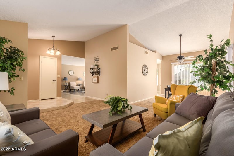 2221 Rockwell Dr, Chandler, AZ 85224
