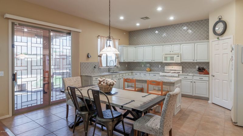 2221 S Sorrelle St, Mesa, AZ 85209