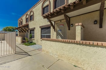 2221 Turney Ave #B, Phoenix, AZ 85015