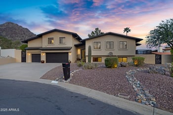 2221 Vista Ave, Phoenix, AZ 85020