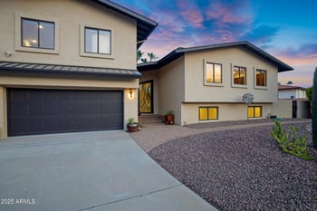 2221 Vista Ave, Phoenix, AZ 85020