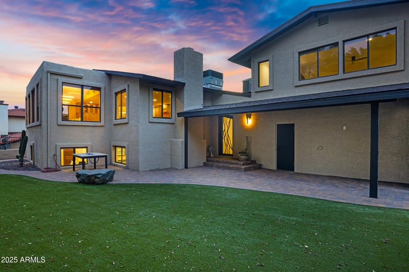 2221 Vista Ave, Phoenix, AZ 85020