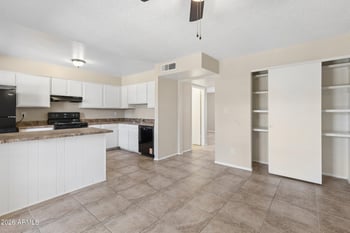 2221 Farmdale Ave #25, Mesa, AZ 85202